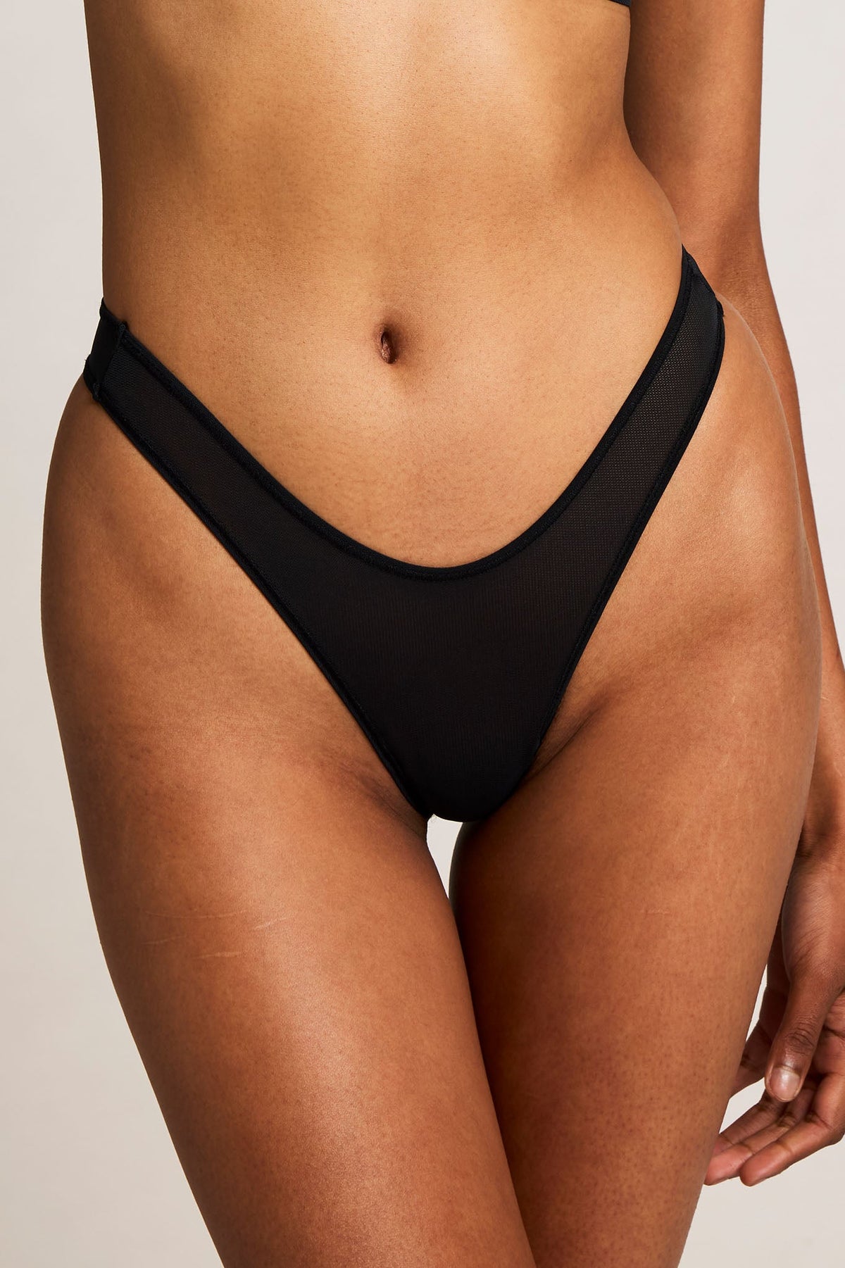 Sieve Dipped Thong in Black